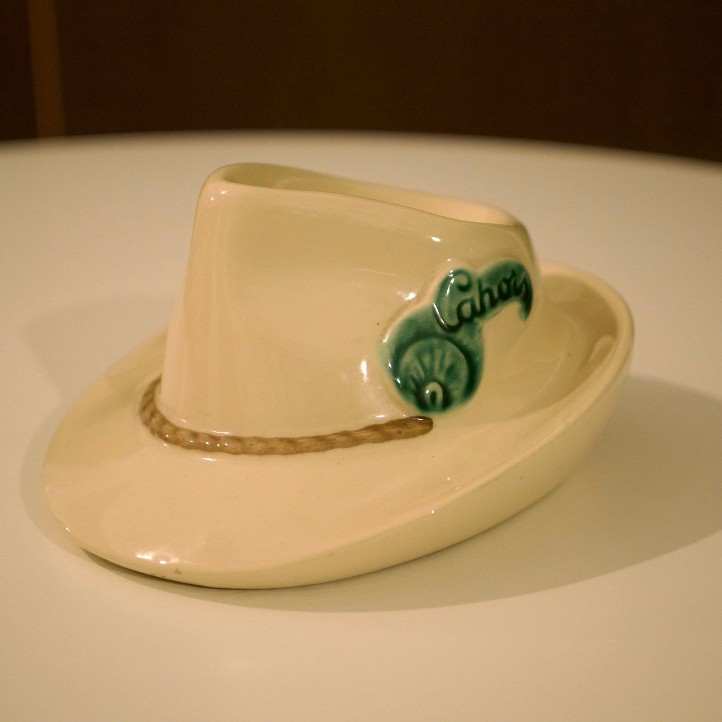 かぶりたくなる帽子の置物🎩