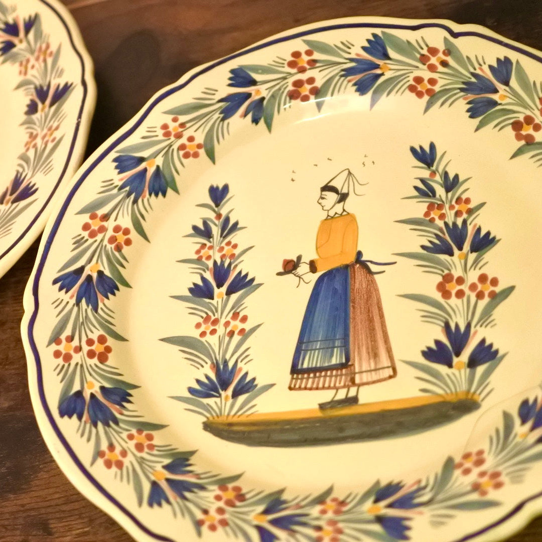 人物文の絵皿 Woman（仏・カンペール）